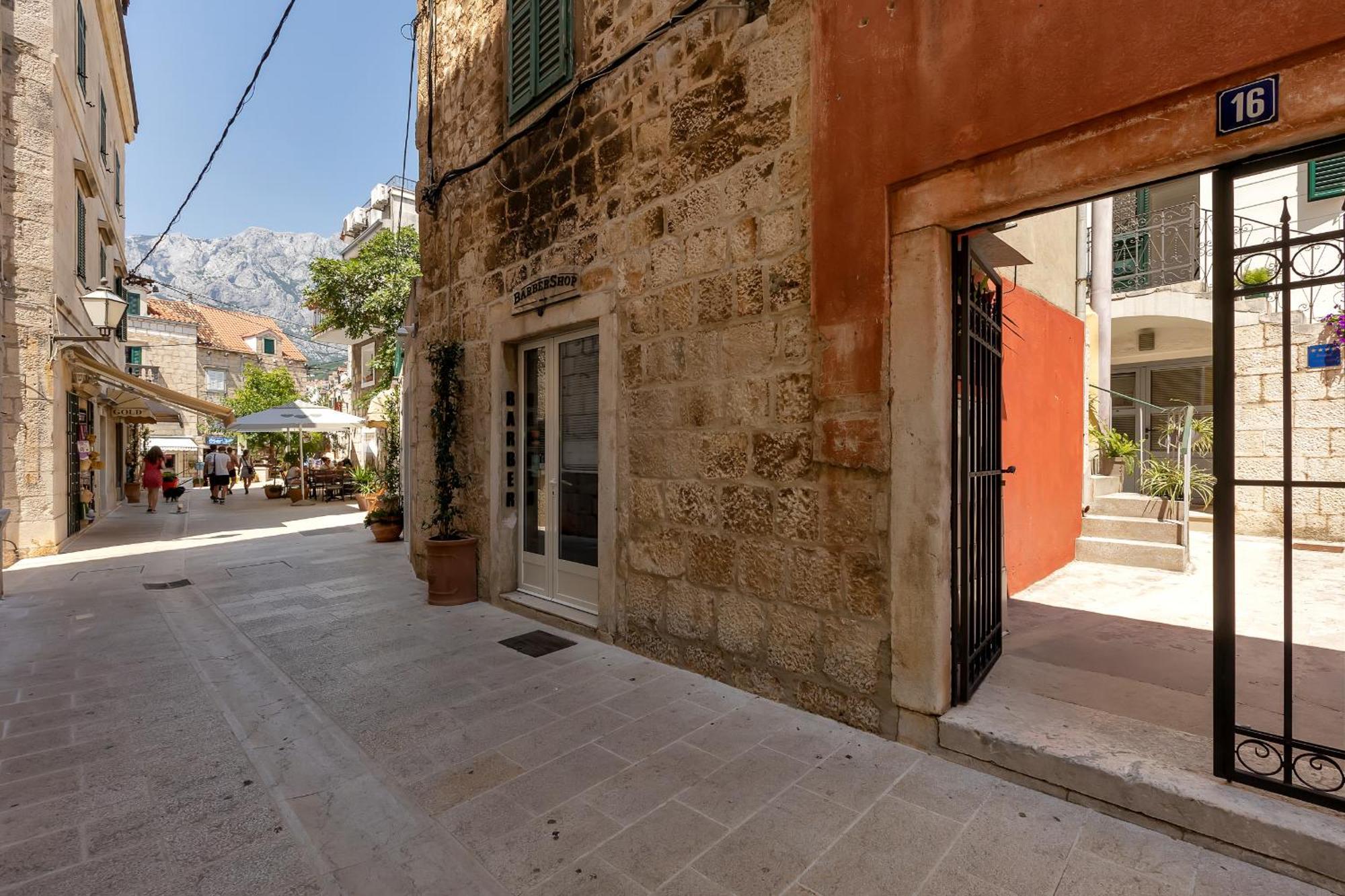 City Center Apartment Dvor Kalalarga Μακάρσκα Εξωτερικό φωτογραφία