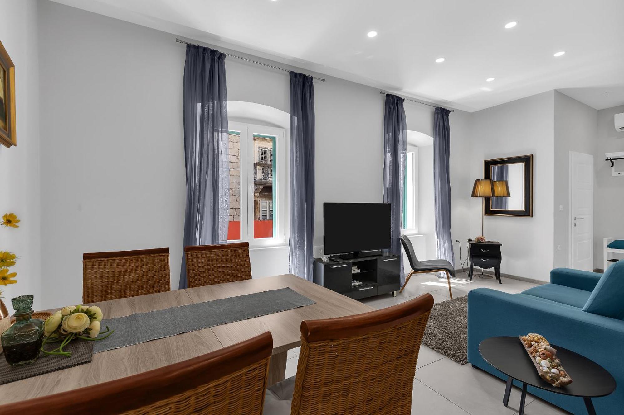 City Center Apartment Dvor Kalalarga Μακάρσκα Εξωτερικό φωτογραφία