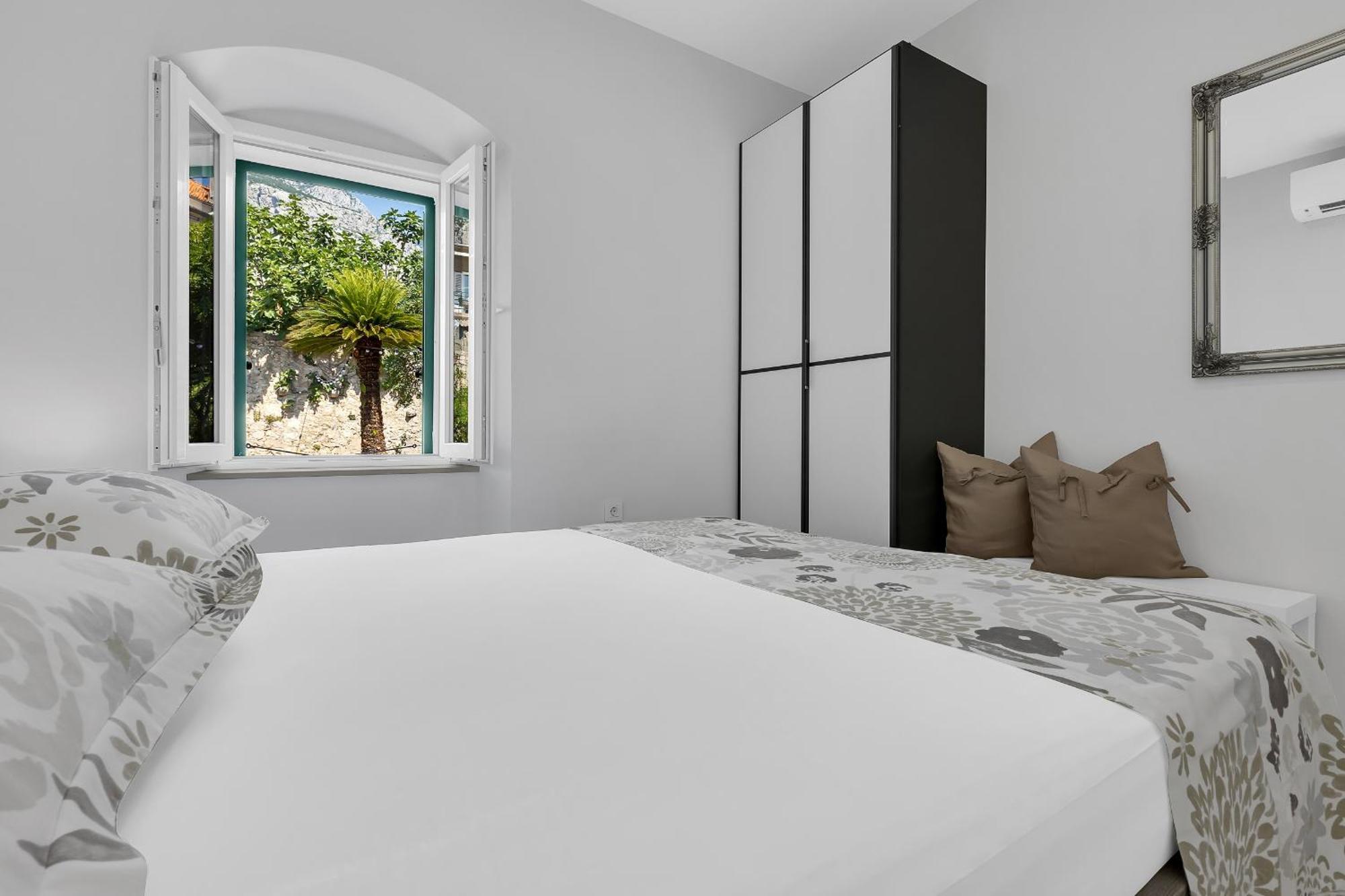 City Center Apartment Dvor Kalalarga Μακάρσκα Εξωτερικό φωτογραφία
