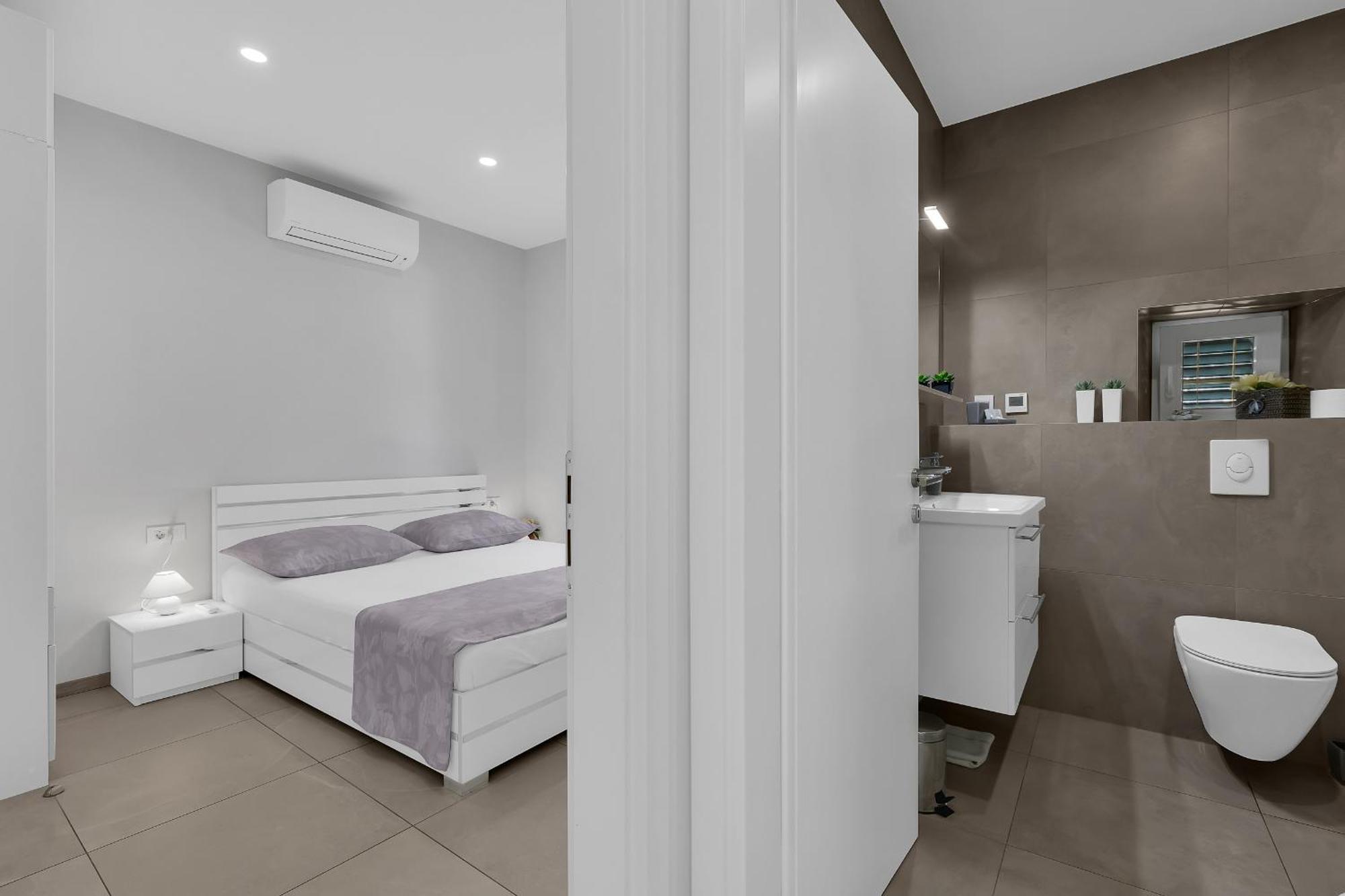 City Center Apartment Dvor Kalalarga Μακάρσκα Εξωτερικό φωτογραφία